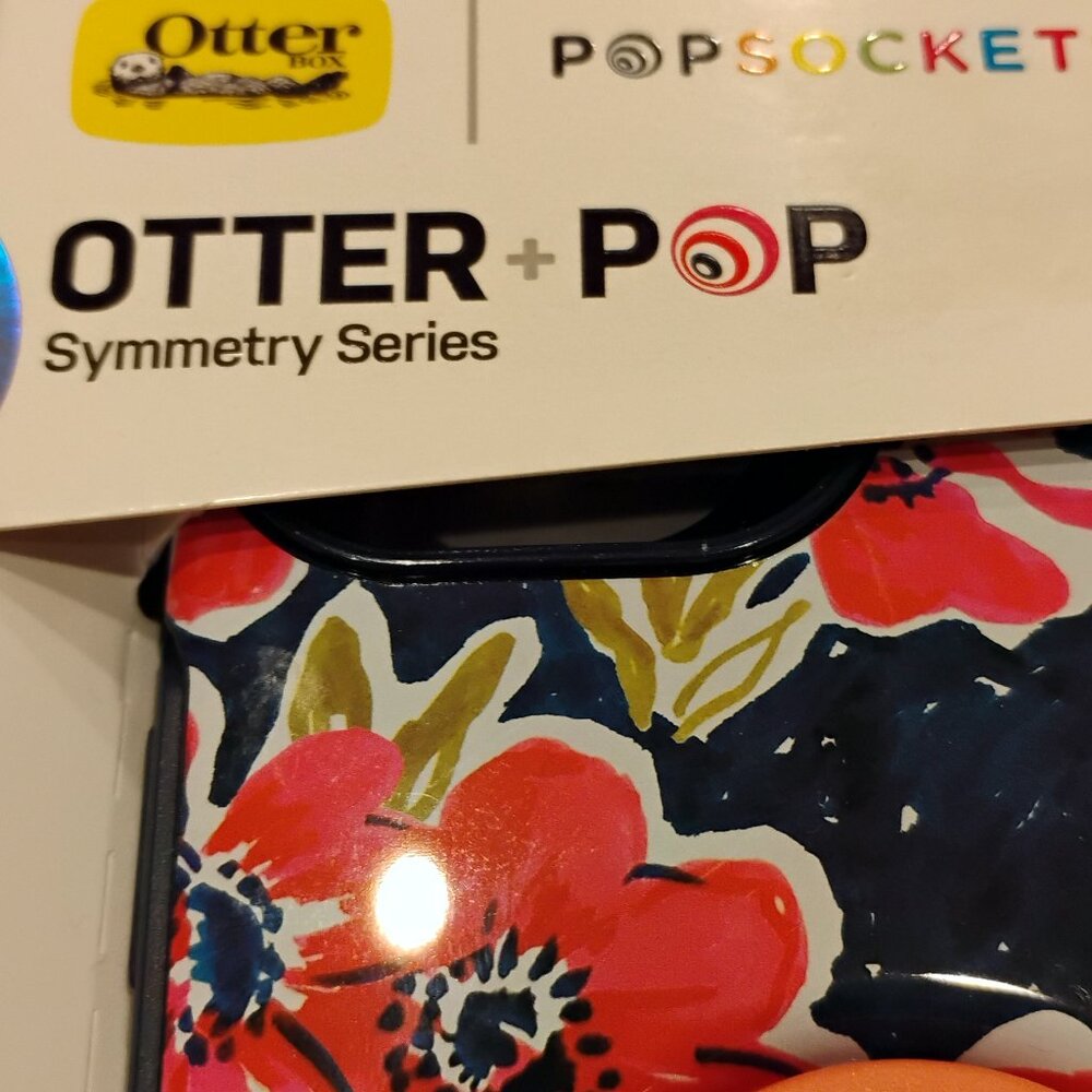 Otter Box Pop Socket Floral case iPhone 14 Plus